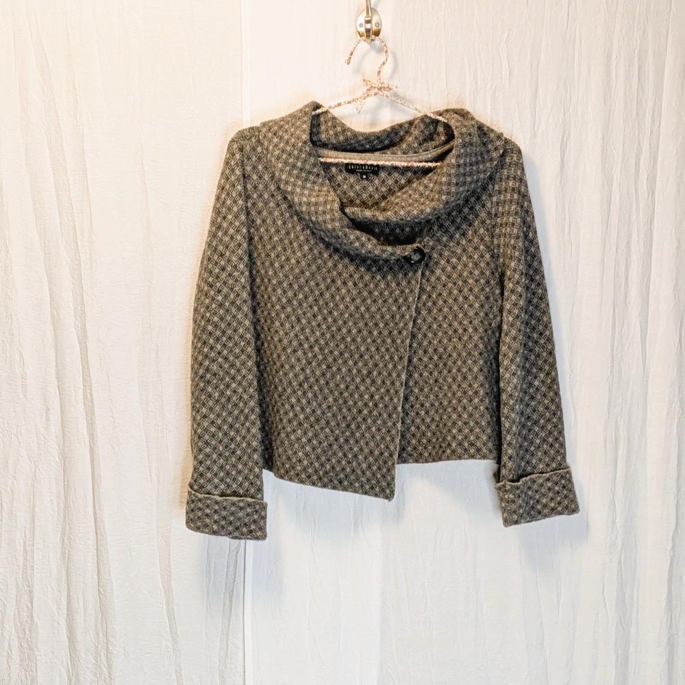 Chiara Mente Italy Made Womens Medium Gray Wool Blend Button Capelet Sweater